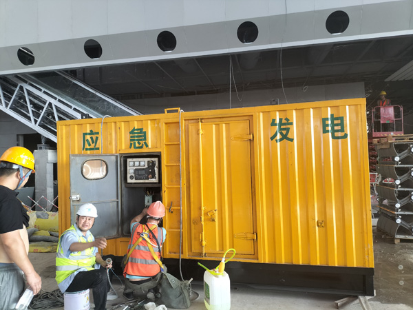 姑苏怎样判断空气滤清器是否需要更换？